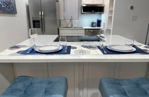 Tallahassee House | Contemporary-Chic Cozy Cabin Conveniently Located
