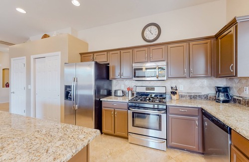 Rancho Vistoso House | Contemporary & comfortable home with a pool, WiFi, washer/dryer & central air-conditioning