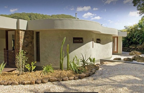 Goonengerry House | Contemporary eco house with plunge pool overlooking the rainforest