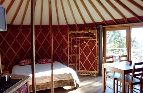 Saint-Bonnet-le-Froid Cabin | Contemporary yurt on a woodland terrace