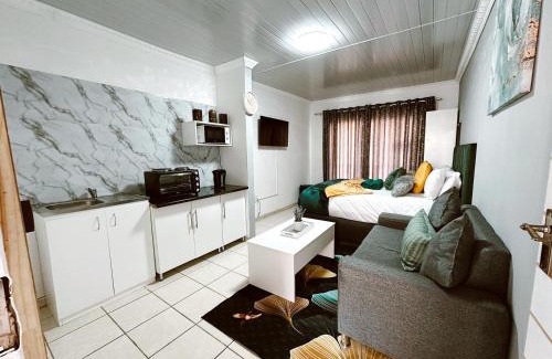 Newcastle Apartment | Contemporary Gem: Studio with Serene Pool View
