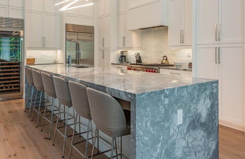 Park Shore House | Contemporary home in Park Shore area of Naples FL. Minutes from the beach.
