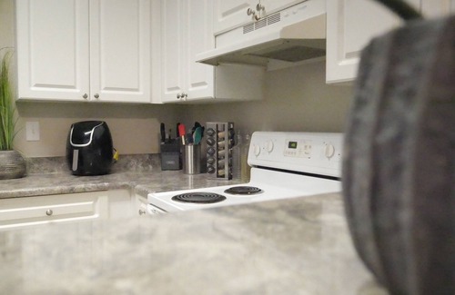 McDonough House | Contemporary Home Near ATL - Ideal For Work & Play - Mcdonough, GA