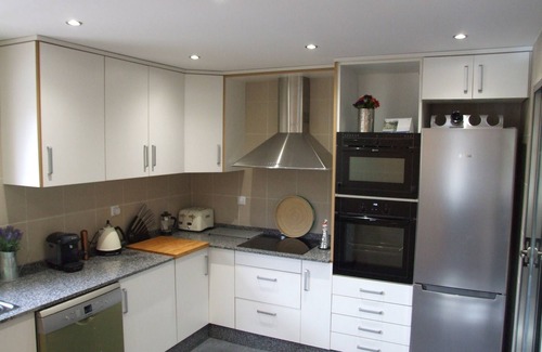 Coveta Fuma Villa | Contemporary home sea views - families golf hike cyclists artists sun worshipers