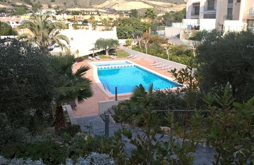 Coveta Fuma Villa | Contemporary home sea views - families golf hike cyclists artists sun worshipers