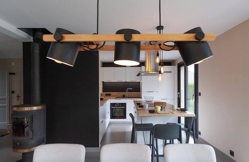 Saint-Jorioz House | Contemporary house with private pool between lake and mountains - Wifi