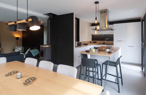 Saint-Jorioz House | Contemporary house with private pool between lake and mountains - Wifi