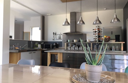 Rotheneuf-Le Pont House | Contemporary house by the sea