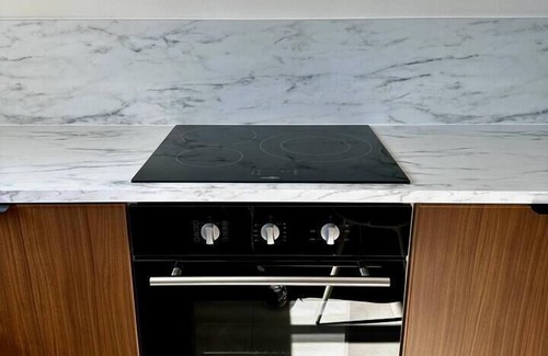 Justices House | Contemporary house St léonard