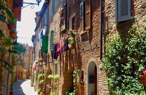 Citta della Pieve Apartment | Contemporary decor in a Medieval townhouse: studio suite with Umbrian hill views
