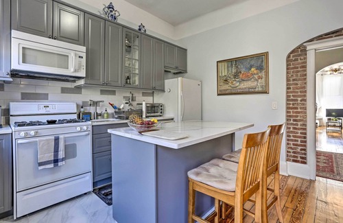 McGinley Square House | Contemporary Jersey City Abode ~ 5 Mi to NYC!