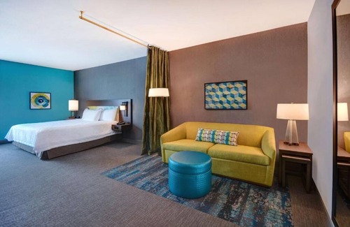 Downtown Tucson Hotel | Contemporary Living! Onsite Parking, Pool, Short Drive to Arizona Desert Museum!