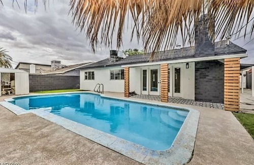 Las Vegas House | Contemporary Modern Villa