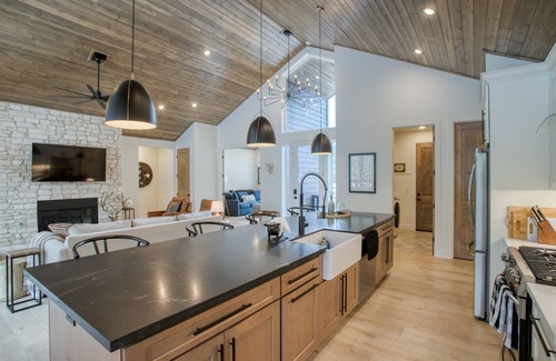 Torreon House | Contemporary Mountain Home in Gated Torreon Community!