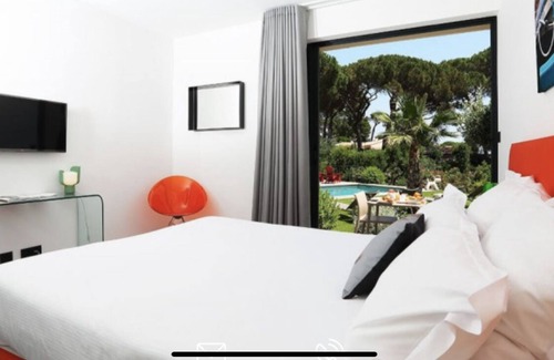 Guerrevieille House | Contemporary single-storey villa with sea view, 2 minutes' walk from the beach