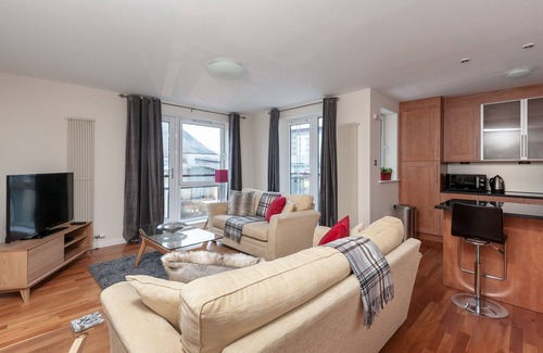 Old Town Apartment | Contemporary three-bedroom apartment with free parking space. Sleeps 5.