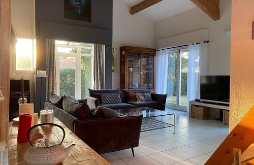 Le Grau-dʼAgde Villa | Contemporary villa close to the beach