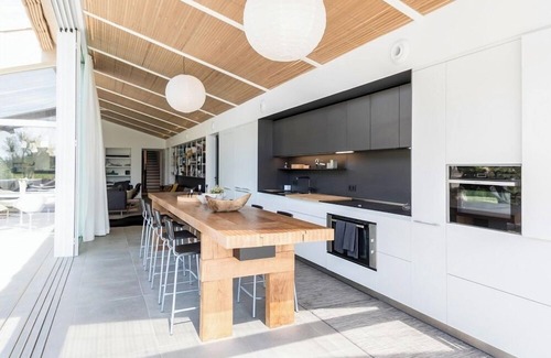 Cote d'Azur- French Riviera Villa | Contemporary Villa rental for 10 people near St Tropez,