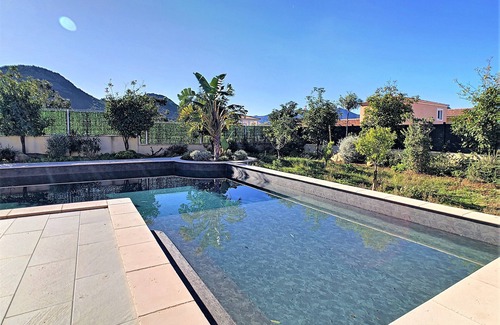 Calenzana Villa | Contemporary villa with swimming pool, 8/10 people