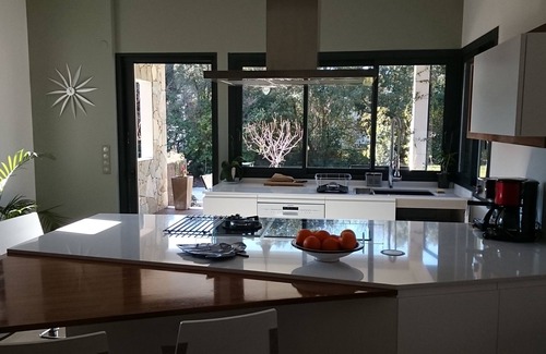 Assas House | Contemporary villa with swimming pool in a wooded park near Montpellier