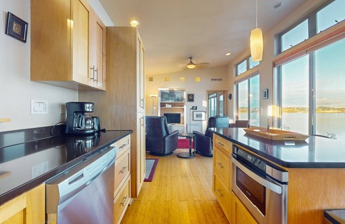 Coupeville House | Contemporary Waterfront Home with Beautiful Views - Near Penn Cove