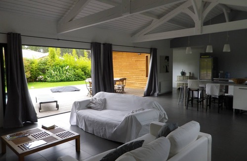 Parentis-en-Born Villa | Contemporary wooden villa - Swimming pool - Parentis near Biscarrosse, 7-8 p.