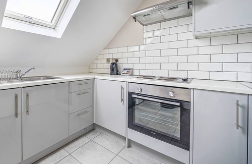 Rushmoor District Apartment | Contractors & Families, Pet Friendly, Free WiFi