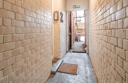 Rushmoor District Apartment | Contractors & Families, Pet Friendly, Free WiFi