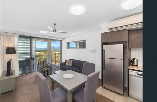 Townsville Apartment | Convenience, Comfort & Style