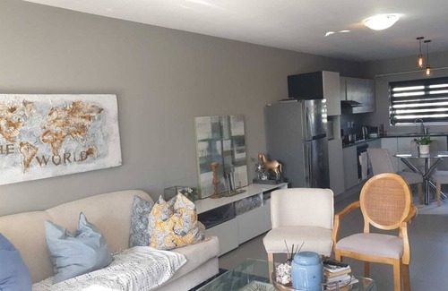Burgundy Estate Apartment | Convenient 2 Bed, 2 Bath Getaway in Burgundy Estate