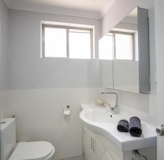 Wembley Apartment | Convenient 2-bedroom apartment