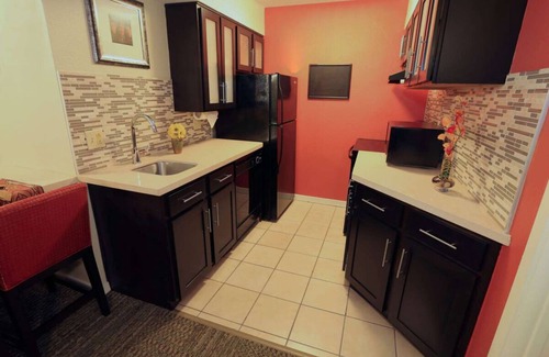 Florida Central Atlantic Coast Hotel | Convenient 2BR Suite with Full Kitchen, Pool, Close To Disney's Boardwalk!