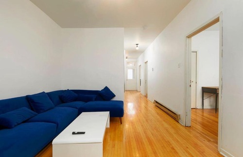 Mile End Apartment | Convenient 4BR in Mont Royal Downtown