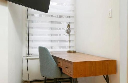 Mile End Apartment | Convenient 4BR in Mont Royal Downtown