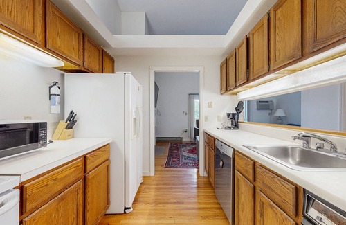Bar Harbor House | Convenient Dog-Friendly Townhouse w/Bay Views, Fast WiFi, A/C, Gas Grill, & More