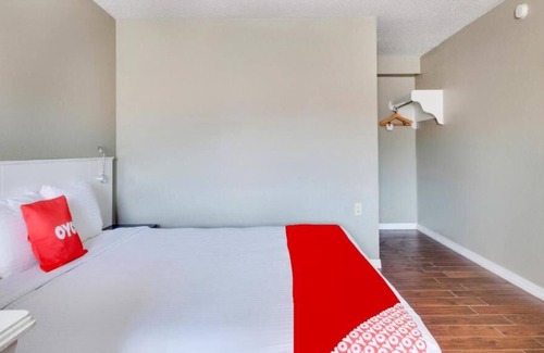 Elk City House | Convenient Location! Few Minutes Drive to National Route 66 Museum, Ackley Park