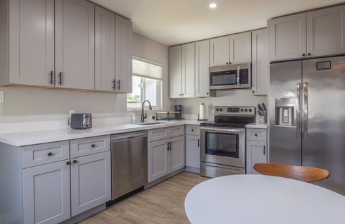 Chandler House | Convenient single family home, 2BR/1.5BA and Great AC for hot days.