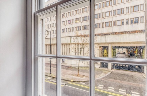 Westminster Apartment | Convenient St James 1BR, near Bars, Cafes & Station, by Blueground