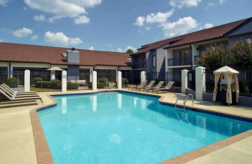 Norcross Hotel | Convenient Stay, Superb Location! Free Parking, Onsite Pool, Pets Allowed