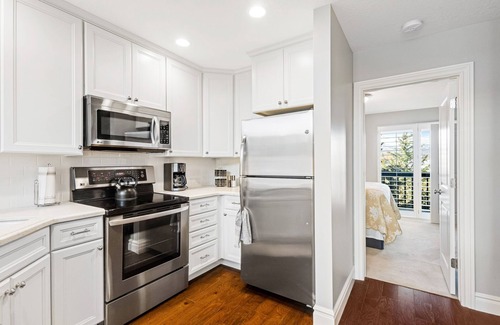 Wolf Creek Condo | Conveniently located condo close to top-ranked skiing with pickleball & sauna