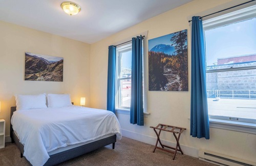 Enterprise Apartment | Conveniently Located 2 BD in Heart of Enterprise