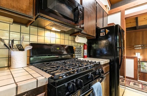 Tahoe City House | Conveniently Located Chinquapin Townhome | Unit 84