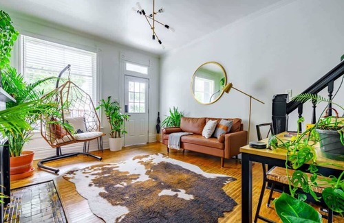 Downtown Columbus House | Convention - Pets - Short North - Parking Free
