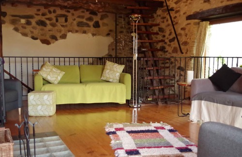 Rigarda House | Converted Barn In Pyrenean Foothills with Private Pool and Spectacular Views
