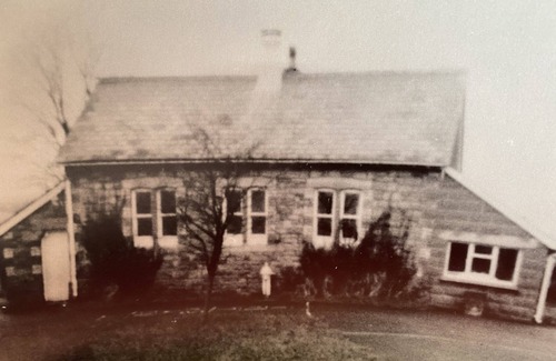 Battle Cottage | Converted old school with picture postcard views of Pen Y Fan (sleeps 5/6)