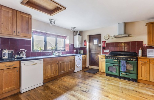 Chipping Campden Apartment | Converted Stable Barn sleeping 6 people in 3 bedrooms.