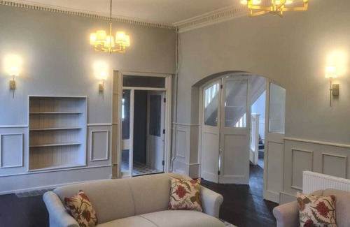 Henryd Villa | Conwy Accommodation - The Bach at Berthlwyd Country House