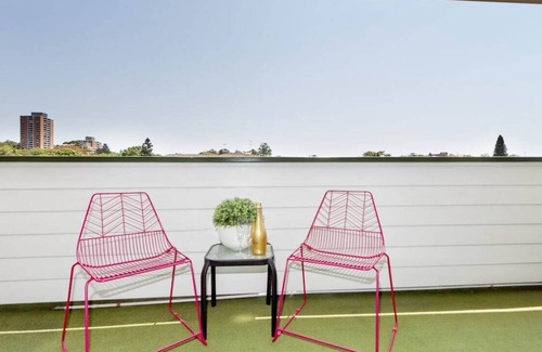 Randwick Apartment | Coogee Beach Comfort