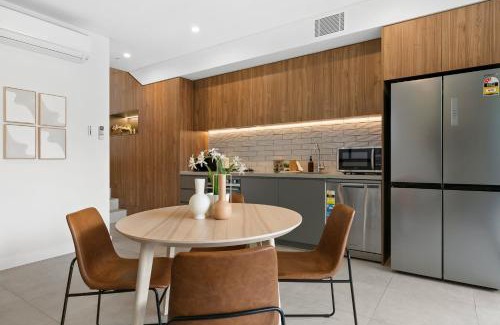 Coogee Apartment | Coogee Beachside Hideaway #3 - Private 1BR, Pet Friendly Retreat