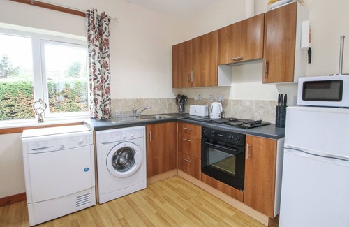 Morar Cottage | COOINDA COTTAGE, country holiday cottage, with a garden in Mallaig